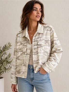 Anthropologie Sanctuary Neutral Camo Military‎ Utility Shacket Jacket